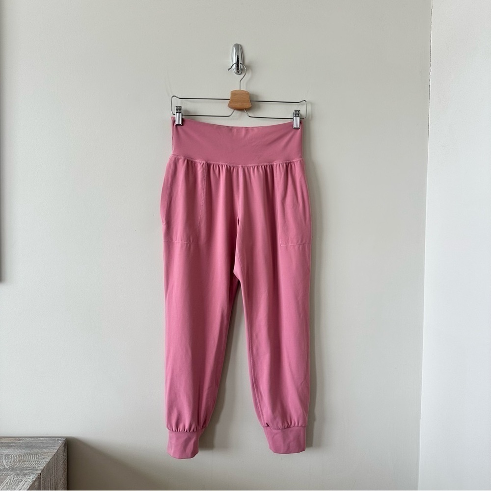 ATHLETA-SALUTATION HIGH RISE JOGGER-In Rose Pink (Size:Medium Petite) - Picture 2 of 12